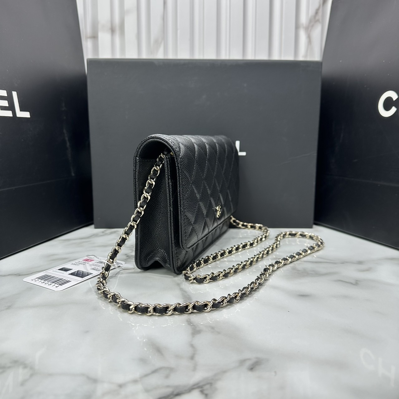 ORI หนังแท้ | CHANEL Woc Wallet on Chain 18cm กระเป๋าสะพายทรงวอคดีไซน์แบ่งช่องด้านในเป็นกระเป๋าสตางค์ รุ่นยอดนิยม หรูหราระดับตำนาน สวยงามเหนือกาลเวลา