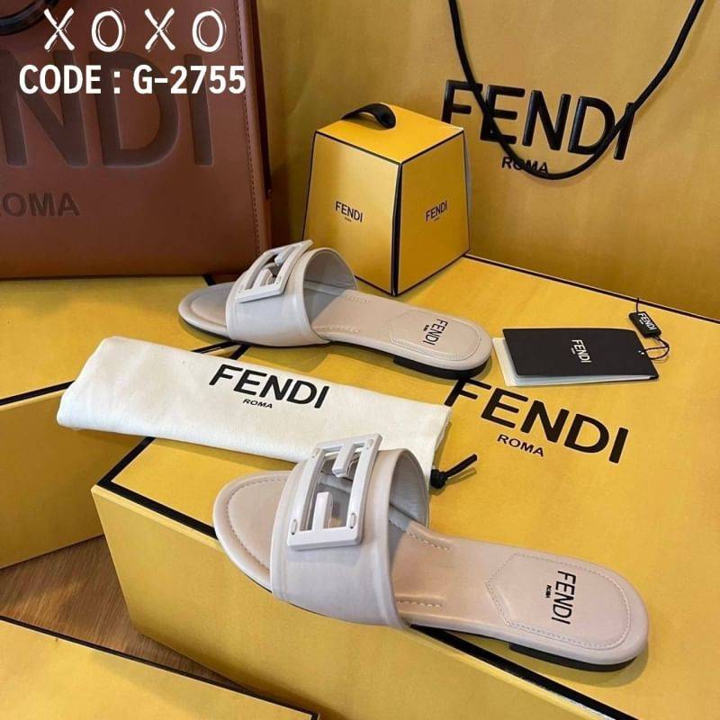 Fendi Sandals แตะฉลุโลโก้ งานชนช้อป งานจริงสวยมาก แอดมินบอกเลยต้องมี แมทส์ชุดง่าย น้ำกนักเบา