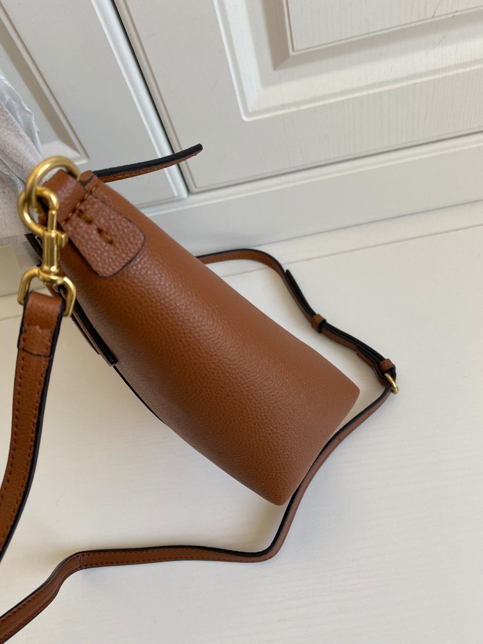 Tory Burch Mcgraw Colorblock Mini Top Zip Satchel กระเป๋าสะพายทรงสวย ใบขนาดเล็กกำลังดี *วัสดุหนังแท้ทั้งใบ หนังสวยมาก