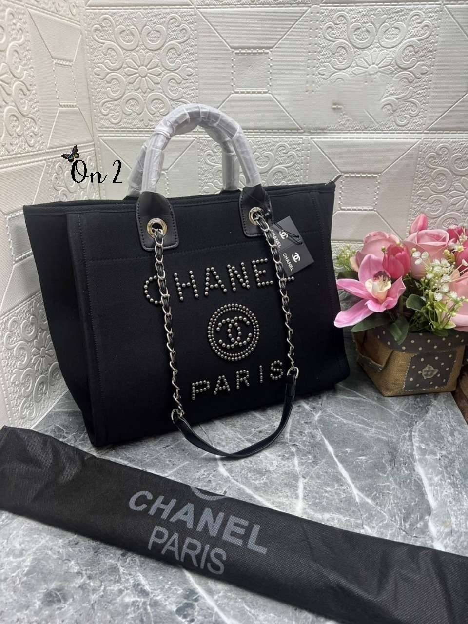 CHANEL Maxi Shopping with Pearl logo / CHANEL DEAUVILLE TOTE / Chanel tote bag หน้าโลโก้ติดหมุดแน่นๆ กระเป๋าทรงโท้ทใบใหญ่ผ้าแคนวาส งานปักหมุดสวยหรูใบใหญ่สไตล์เซเลปค่ะ