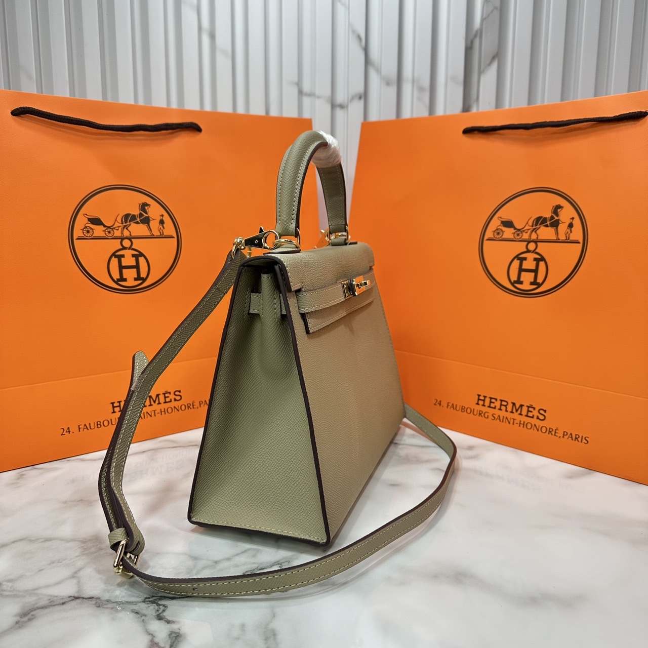 ORI หนังแท้ | Hermes Kelly 25cm / 28cm กระเป๋าสะพายที่สุดแห่งหรูหราลัคชู นิยามของความสง่างามเหนือกาลเวลา แบรนด์เนมในฝัน งดงามดั่งเจ้าหญิง