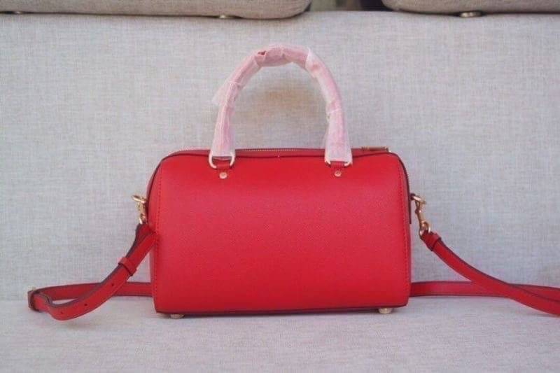 COACH ROWAN SATCHEL (COACH F83607) 🔹กระเป๋าทรงหมอนรุ่นใหม่ ขนาดยาวกว่าเดิมนิดนึง มีช่องซิปใส่ของด้านหน้า มาพร้อมสายยาวค่ะ