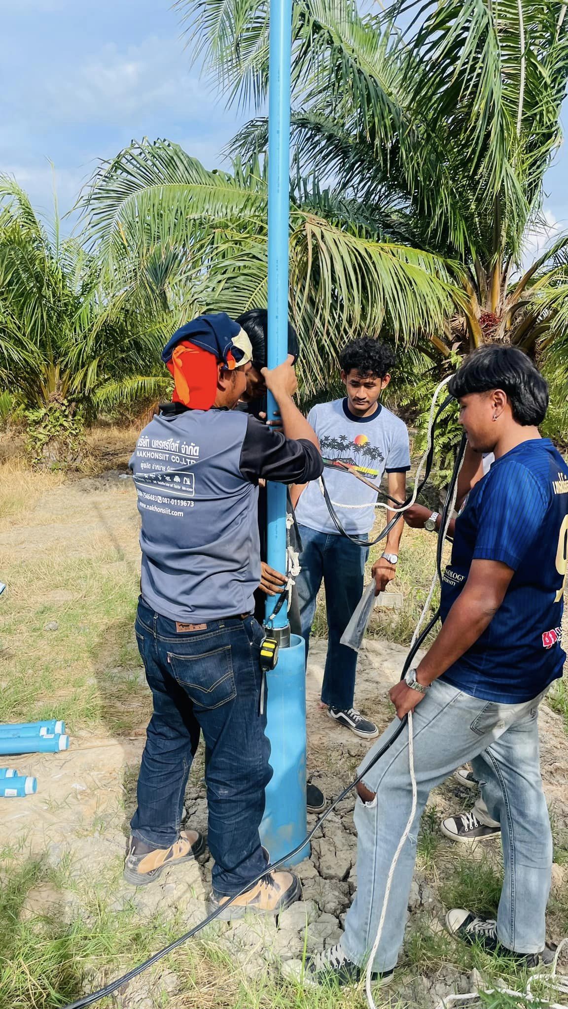 ชุดซัมเมิสปั้มบาดาล ขนาด 3 แรงม้า สวนปาล์มน้ำมัน