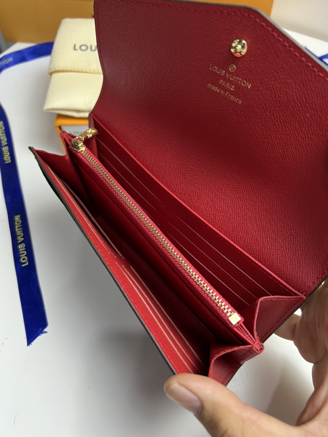 LV Long Wallet / LV Sarah Wallet Monogram Canvas กระเป๋าสตางค์ใบยาวแบรนด์ดัง สวยหรูดูแพง สีและลายคลาสสิค เลือกช้อป! ใช้แล้วรับทรัพย์ ปังแน่นอนค้า