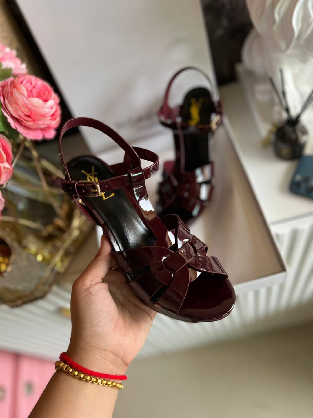 YSL TRIBUTE HEEL / SAINT LAURENT TRIBUTE HEEL / YSL HIGH HEEL เกรดออริจินอล รองเท้าส้นสูงแบรนด์หรู ที่สาวๆ ทุกคนควรมี ไว้ออกงานหรือใส่ทำงานได้ คู่นี้คือปังได้ตลอดกาล เพิ่มความสูงเพรียว สวยหรูมากค่ะ