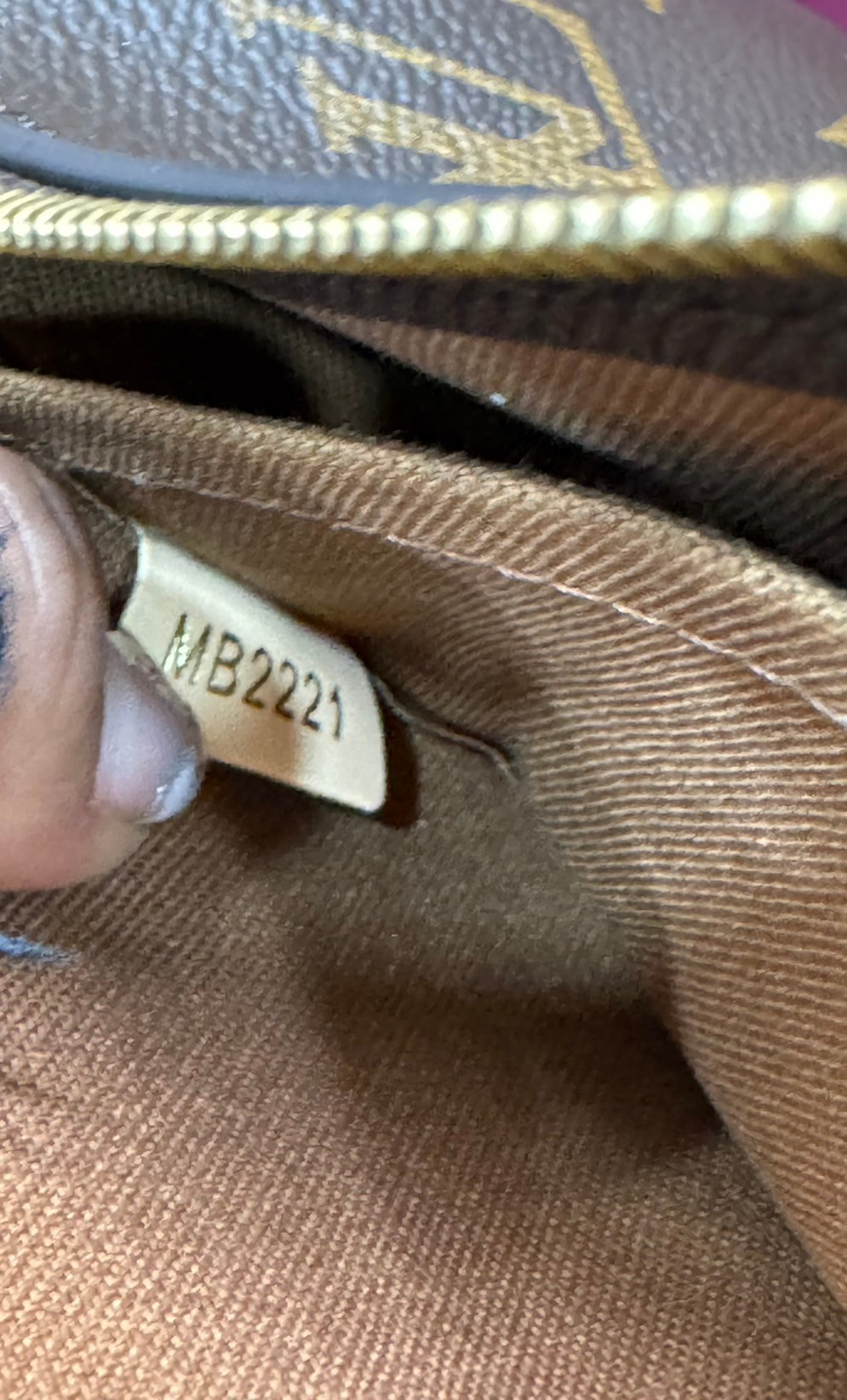 LV Pochette Tirette Monogram Bag กระเป๋าทรงพอช เกรดท็อปออริ 1:1 เกรดดีสุด สลับแท้ ใช้งานต่างประเทศได้