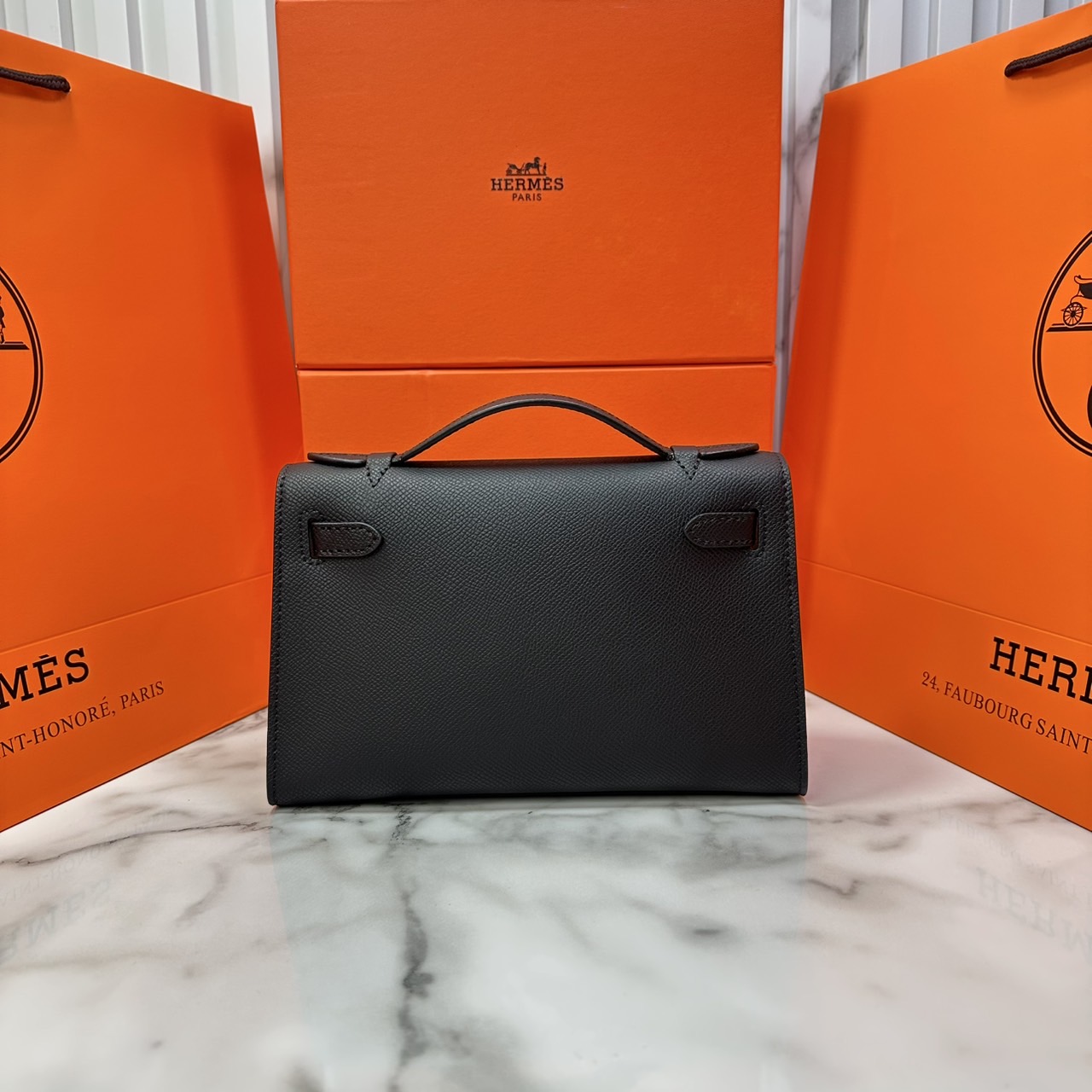 ORI หนังแท้ | Hermes Mini Kelly Pochette 20cm จิ๋วแต่แจ๋ว ราคาพุ่งยิ่งกว่าทอง กระเป๋าสะพายที่สุดแห่งหรูหราลัคชู นิยามของความสง่างามเหนือกาลเวลา