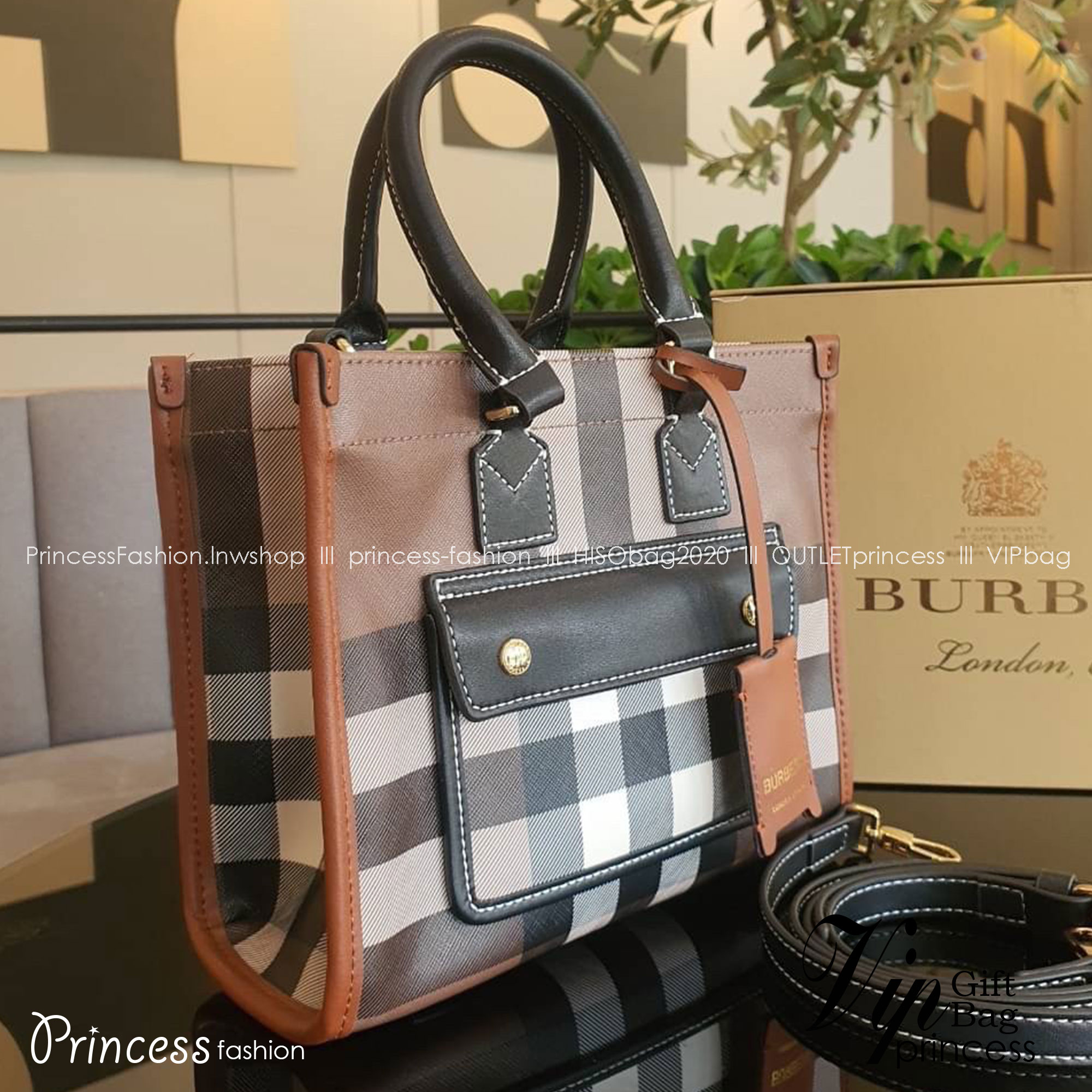 Burberry Mini Freya Tote in Dark Birch Brown / BURBERRY MINI FREYA TOTE BAG กระเป๋าถือ กระเป๋าสะพายครอสบอดี้ วัสดุหนังพิมลาย MONOGRAM โทนเข้ม