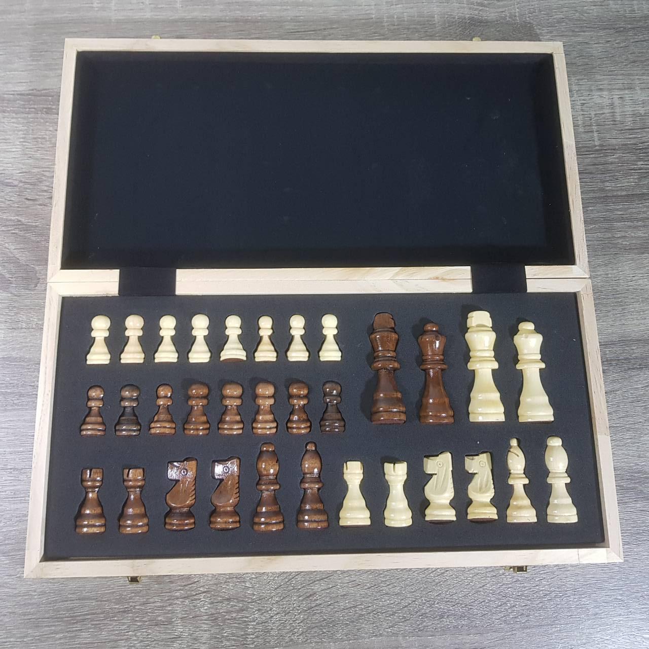 ชุดหมากรุกสากลไม้ตัวไม้กระดานไม้แม่เหล็กมีกล่องเก็บตัวหมากขนาดกระดาน39x39cm.