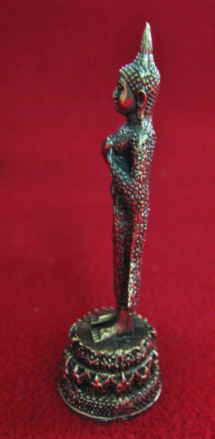 สินค้าหมดค่ะ พระบูชาพระประจำวันเกิดวันศุกร์ ปางรำพึงเนื้อทองเหลืองพร้อมใบคาถาค่ะ