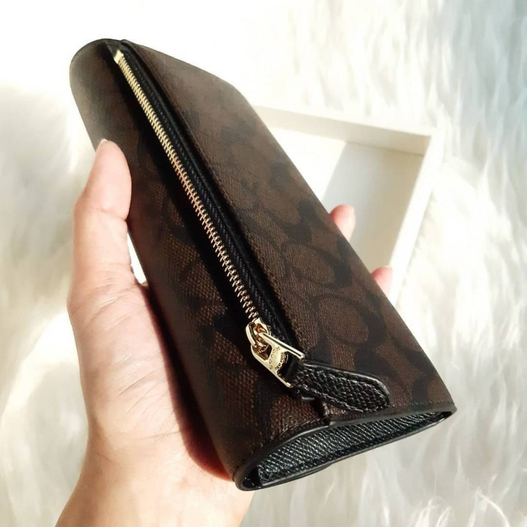 ของแท้ COACH F52601 POP SLIM ENVELOPE WALLET IN SIGNATURE กระเป๋าสตางค์รุ่นฝาพับ ดีไซน์เรียบหรู คลาสสิค ใช้งานง่ายและสะดวกมากๆ