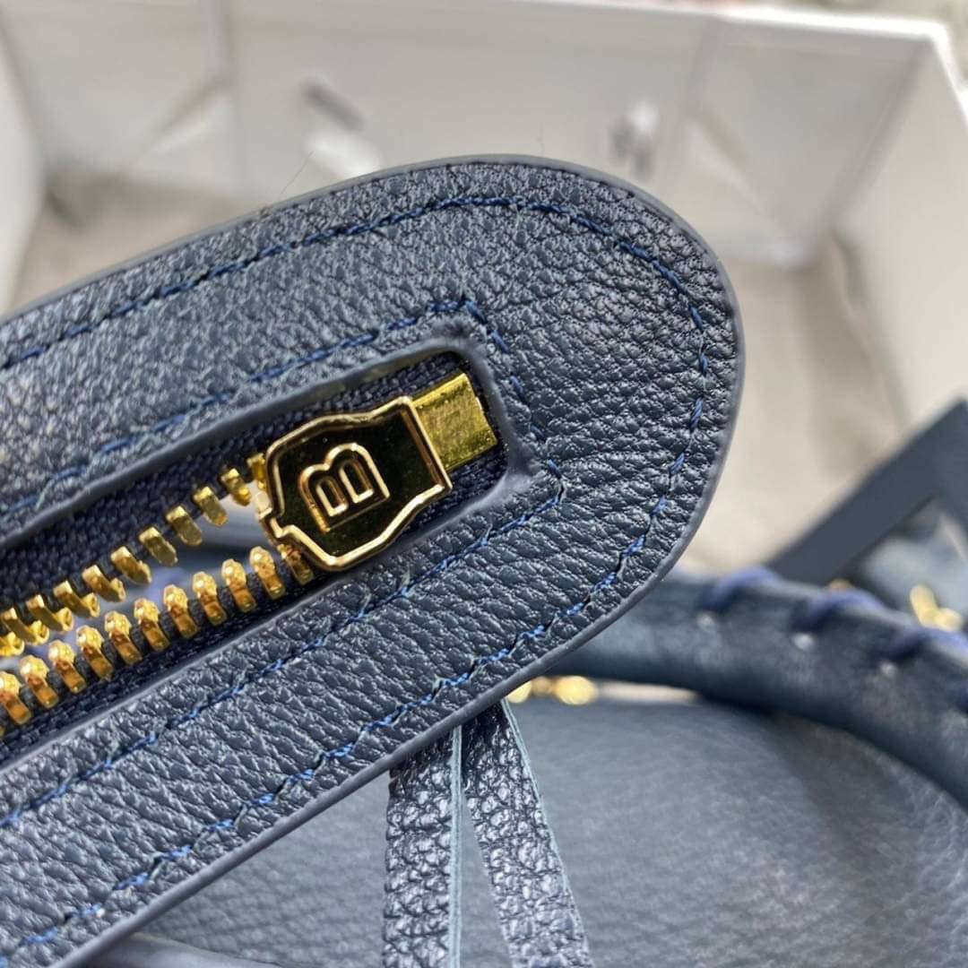 VIP 】หนังแท้ BALENCIAGA Classic City Mini Shoulder Bag พร้อมส่งที่ไทย โทนสีสวยละมุน