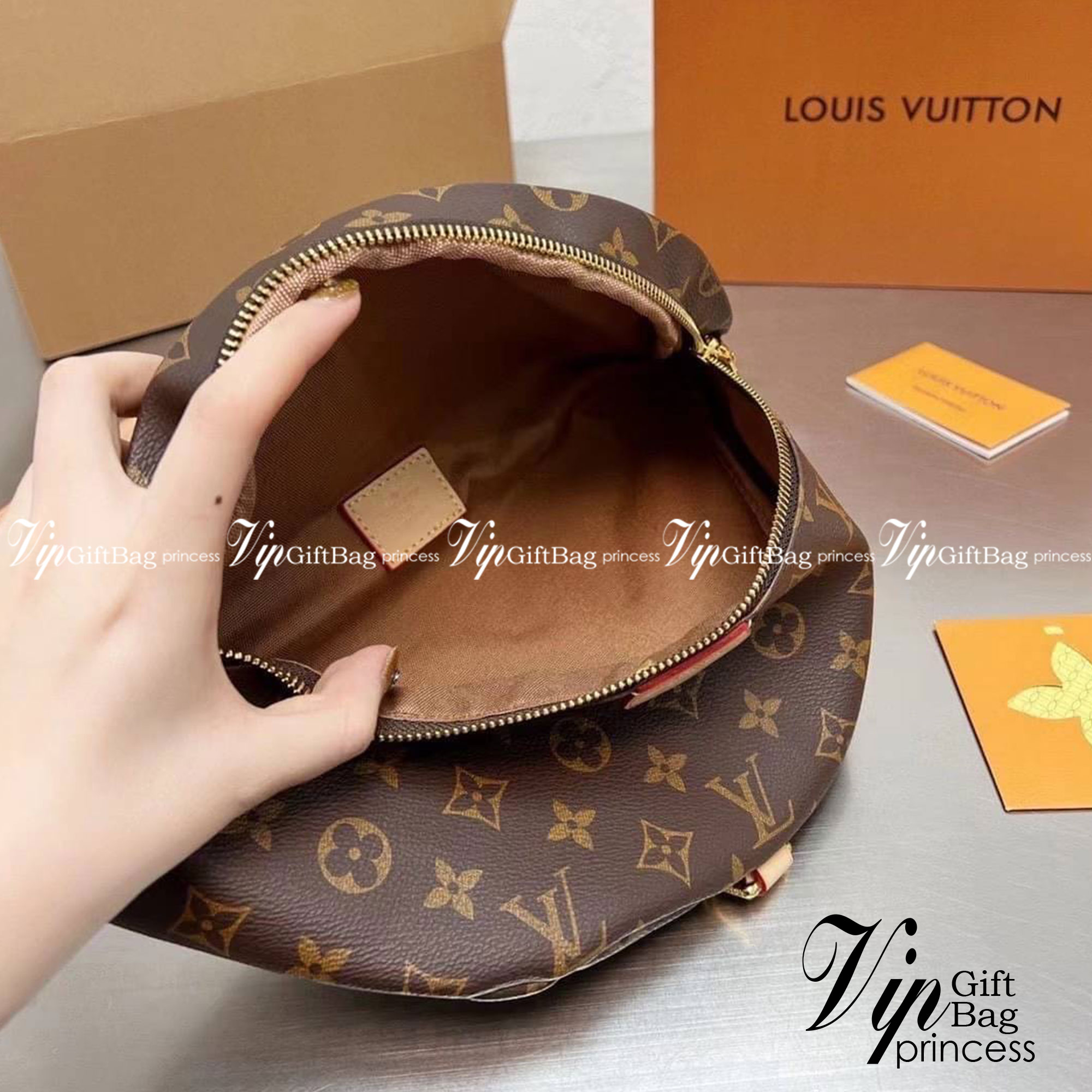 LV BUMBAG MONOGRAM กระเป๋าคาดอกหลุยส์ รุ่นใหม่ ของใหม่ พร้อมส่ง ทรงสวย จุเยอะ เบามากๆ ใช้ได้ทั้งหญิงและชาย