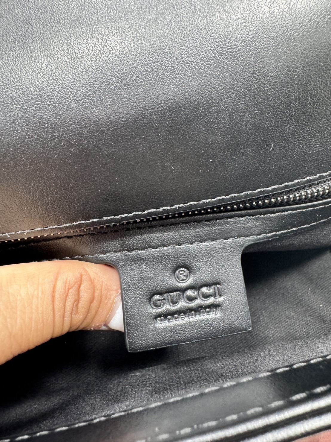 ORI | หนังแท้ GG Marmont small shoulder bag กระเป๋าสะพายข้างรุ่นคลาสสิค ดูแพง อัพลุคได้สบายๆ ด้านหลังดีไซน์รูปหัวใจ