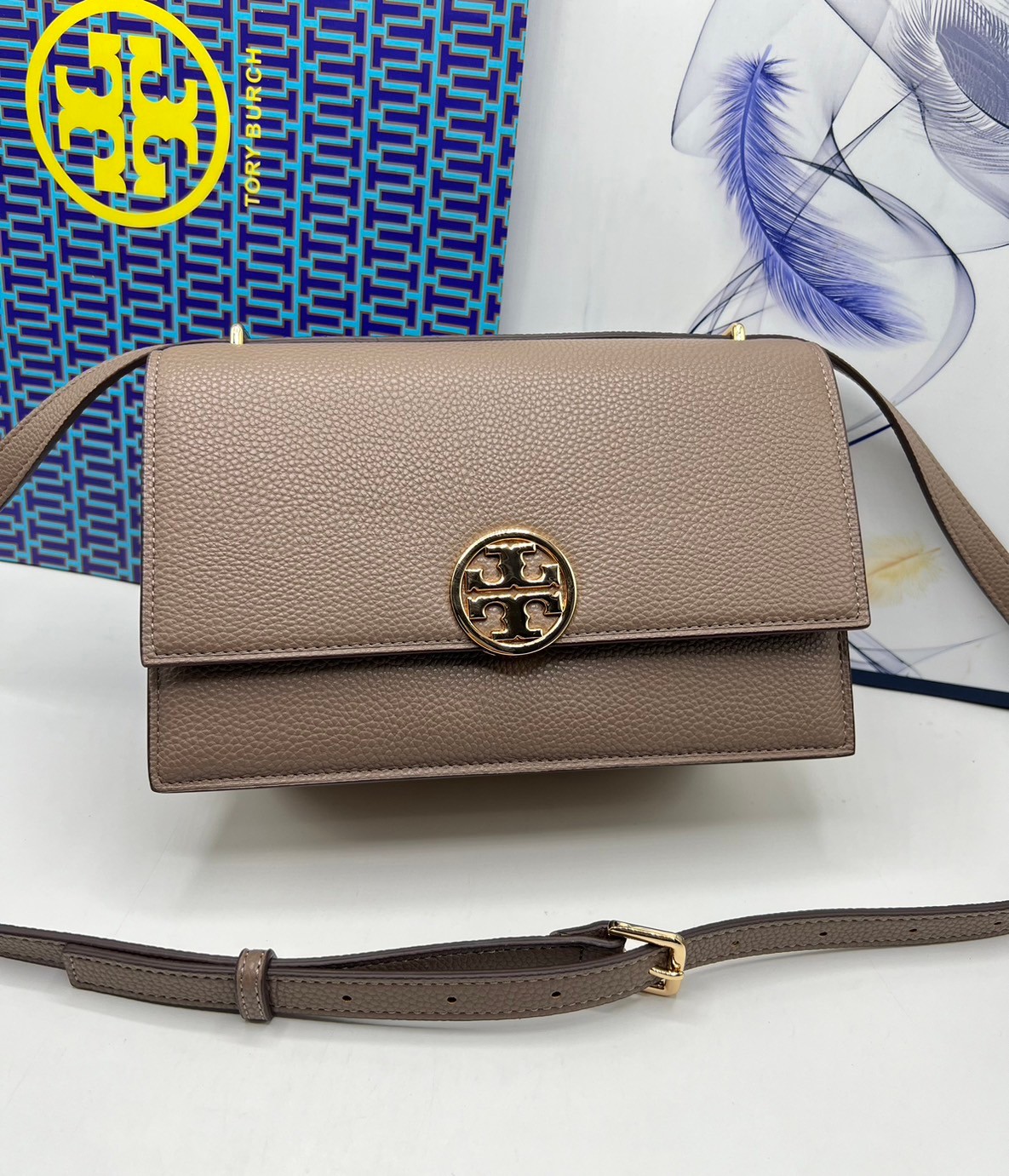 TORY BURCH MILLER LEATHER SHOULDER BAG กระเป๋าสะพายสวยหรู ผู้ดีทุกสี สายถอดได้ ถือเป็นคลัชได้ เกรดออริ สลับแท้ 1:1 ใช้งานต่างประเทศได้