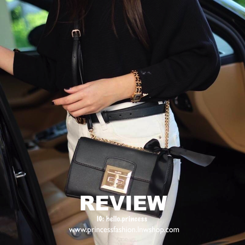 Aldo กระเป๋า สะพาย สวยๆ ขนาดกำลังดี ดีไซน์ หรูหรา ด้านหน้าตัวล็อคทอง Rose gold ดีไซน์สวย เพิ่มความมีสไตล์ให้กับกระเป๋า แถมริ้บบิ้นผูกเพิ่มความน่ารัก (สามารถถอดออกได้) ใบนี้สะพายออกงานสวยเกิดแน่นอนค่ะ รับประกันเลย