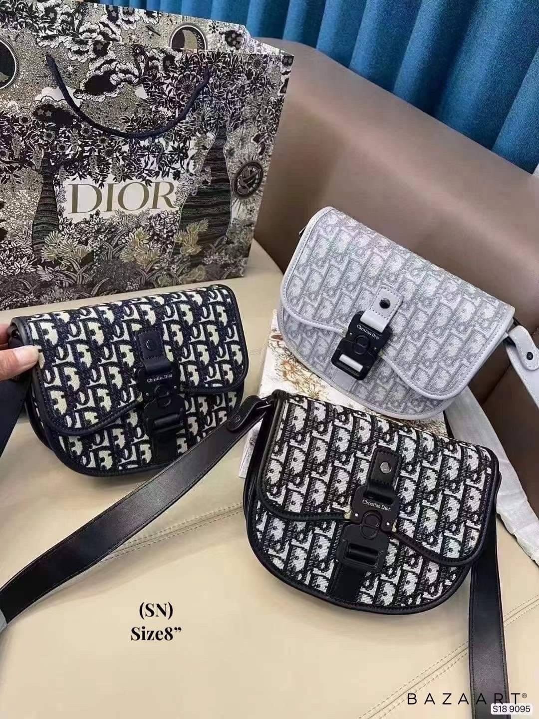 DIOR MINI GALLOP BAG WITH STRAP ภาพถ่ายจากงานขายจริง ใช้งานต่างประเทศได้