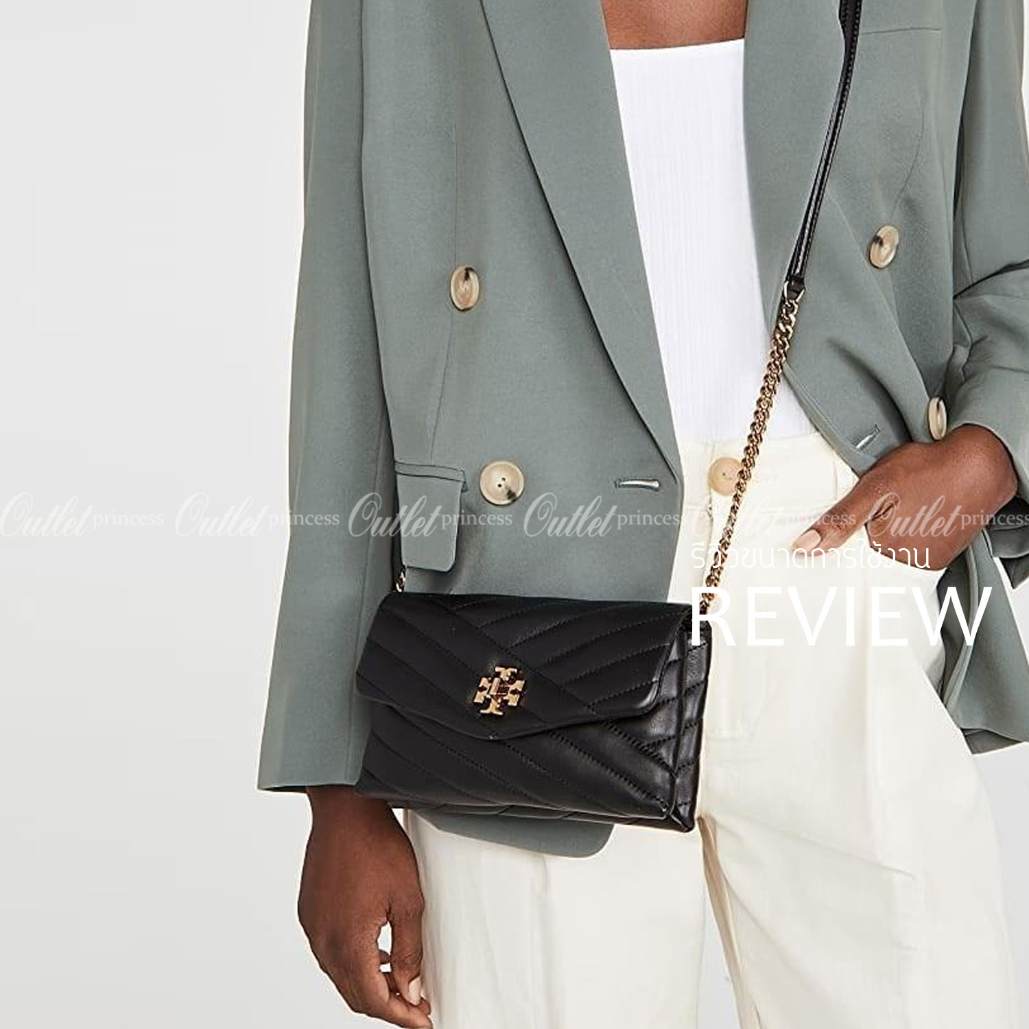 Tory Burch Kira Crossbody Bag กระเป๋าสะพายข้างทรงสวย ใบขนาดเล็กกำลังดี วัสดุหนังสังเคราะห์ นิ่มมือมากกก **อะไหล่ทองวินเทจ ประดับโลโก้แบรนด์เป็นตัวล็อคด้านหน้า ด้านในบุผ้าไนลอนปั้มแบรนด์ แบ่งช่องเป็นสัดส่วน พร้อมช่องซิปกลาง สามารถใส่กระเป๋าสตางค์ใบกลาง มือ