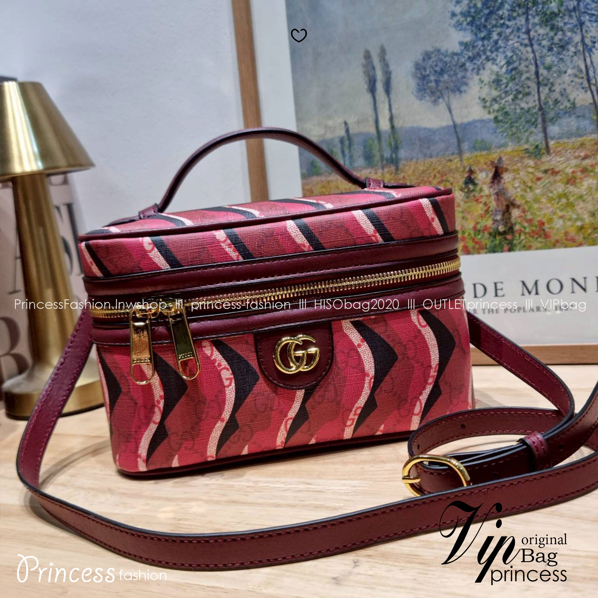 Gucci Lunar New Year Printed super mini bag ไอเท็มหายากสุดปัง กระเป๋าสะพายรุ่นรับทรัพย์ คอลเลคชั่นใหม่พร้อม box set โทนสีใหม่ของแบรนด์