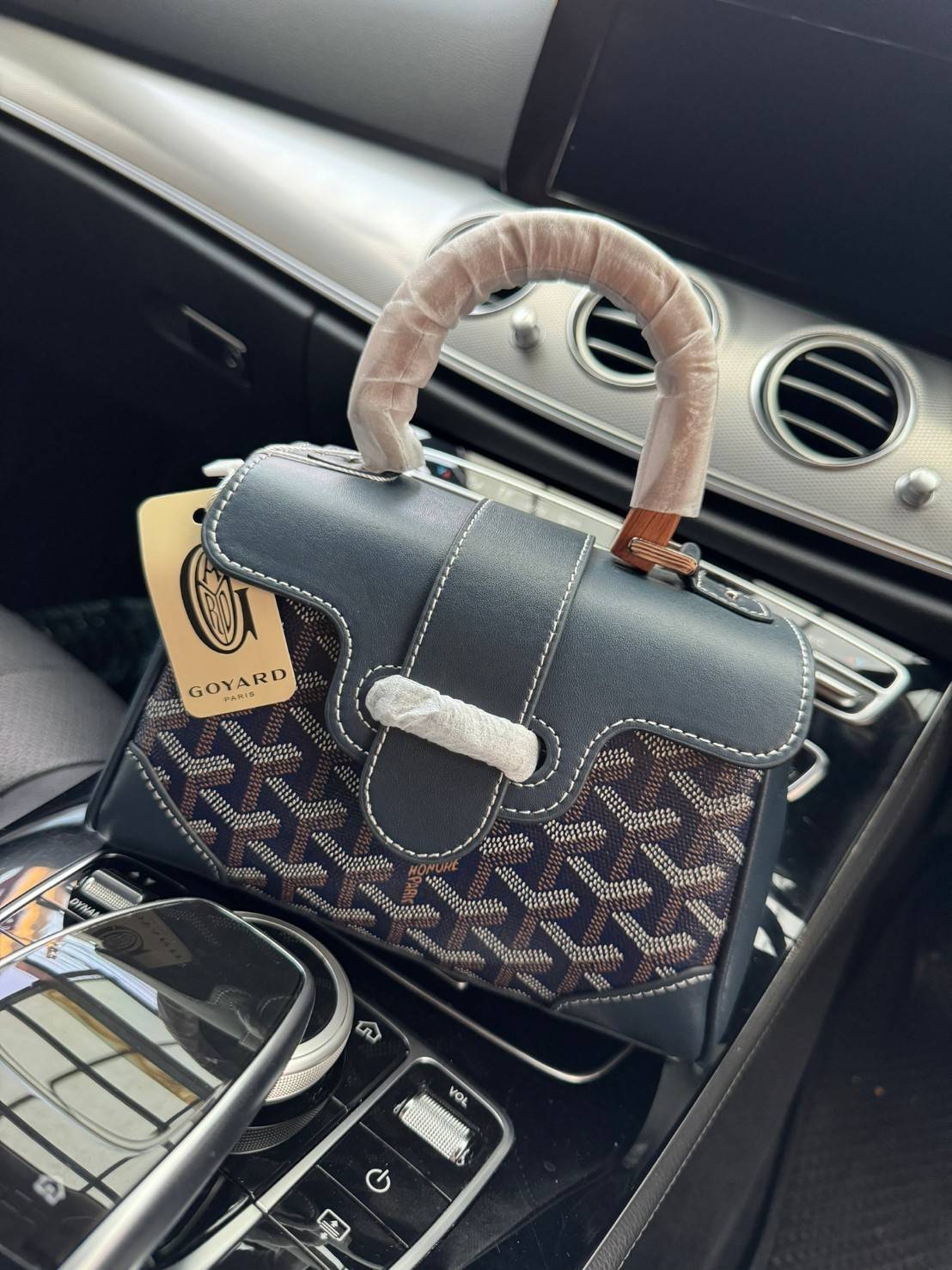 พร้อมส่ง 6 สี Goyard Saigon Souple Mini Bag / Saïgon Bag กระเป๋าถือ/สะพาย เกรดออริ สลับแท้ 1:1 ใช้ต่างประเทศได้