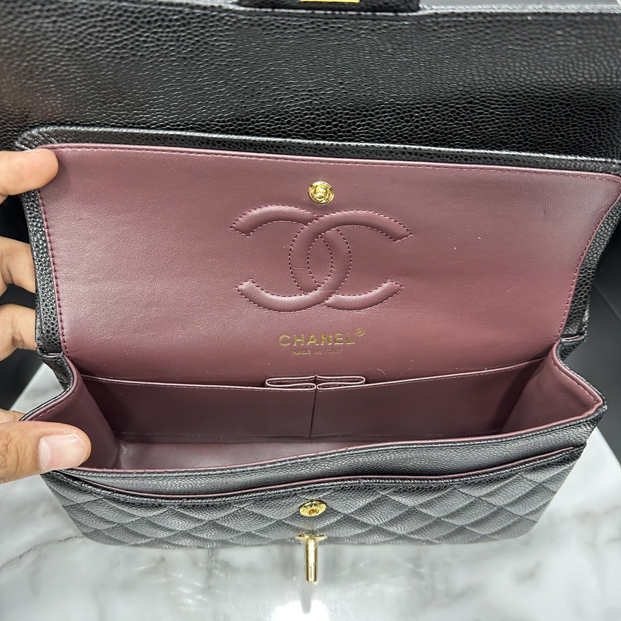 ORI หนังแท้ | ORI หนังแท้ | CHANEL Classic 25cm shoulder bag กระเป๋าสะพายรุ่นยอดนิยม หรูหราระดับตำนาน สวยงามเหนือกาลเวลา