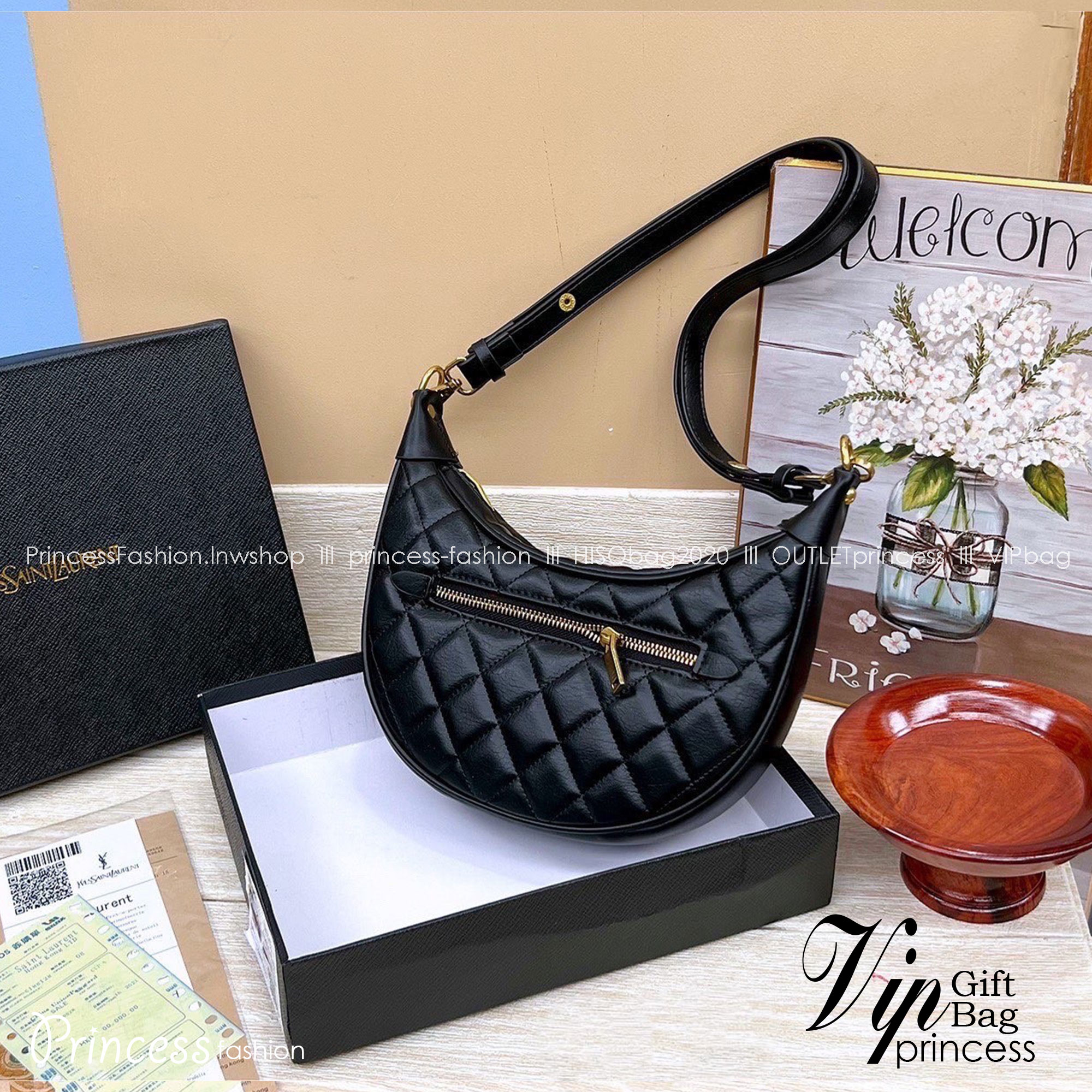 YSL HOBO BAG / YSL HALF MOON ใหม่ล่าสุดก่อนใคร สวยได้ไม่ต้องรอ กับคอลใหม่ลุคลูกคุณ รูปทรงยอดฮิต ตอบโจทย์ได้ทุกลุค ทุกไลฟ์สไตล์