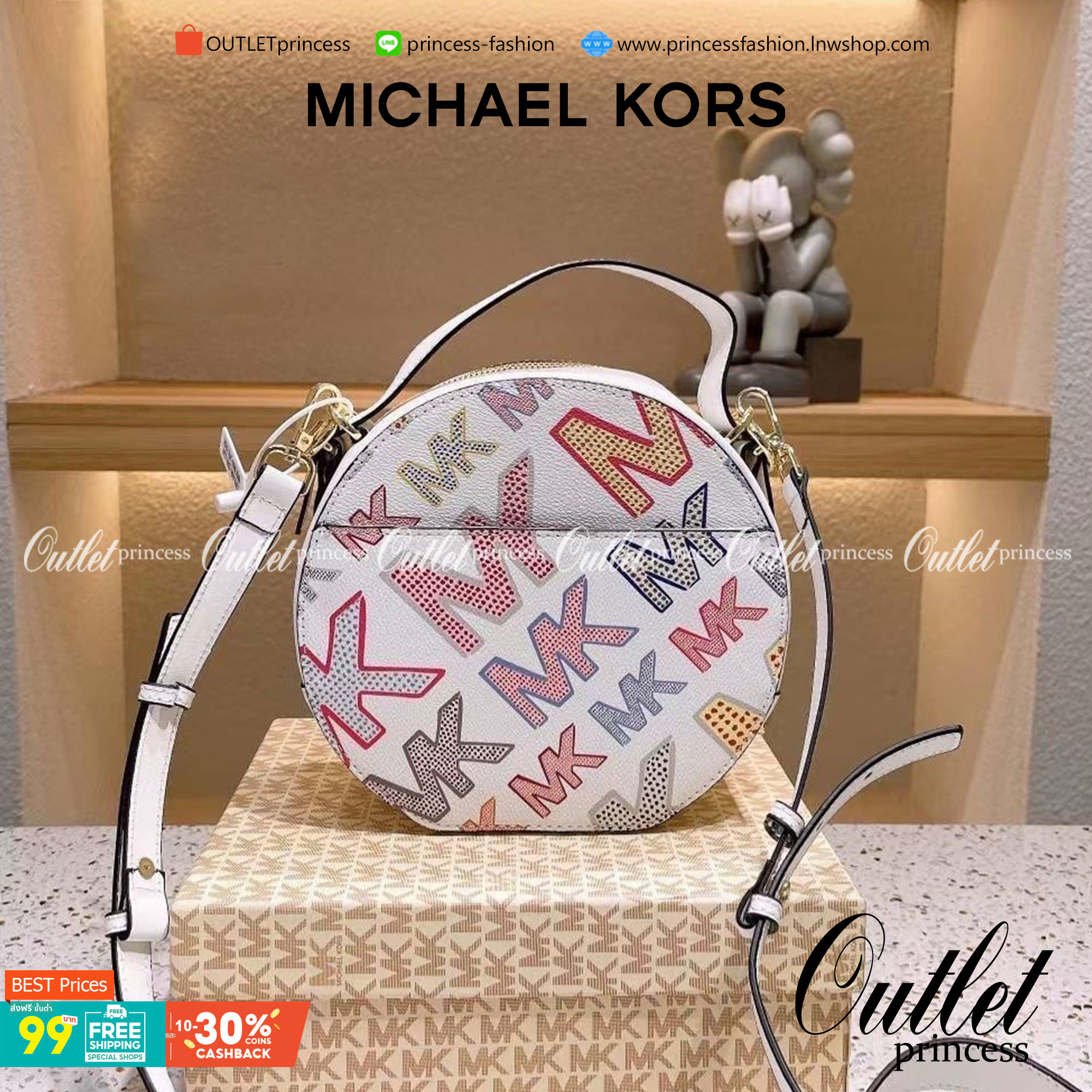 MICHAEL KORS ROUND CROSSBODY สีขาว/ดำ พร้อมส่งที่ไทย กระเป๋าสะพายMK ทรงกลม งานซิปเปิดได้กว้าง หนังพิมพ์ลายแบรนด์ มาพร้อมสายสะพายยาวครอสบอดี้ได้ค่ะ อะไหล่ทองสวยหรู งานจริงสวยน่าใช้มากค่ะ