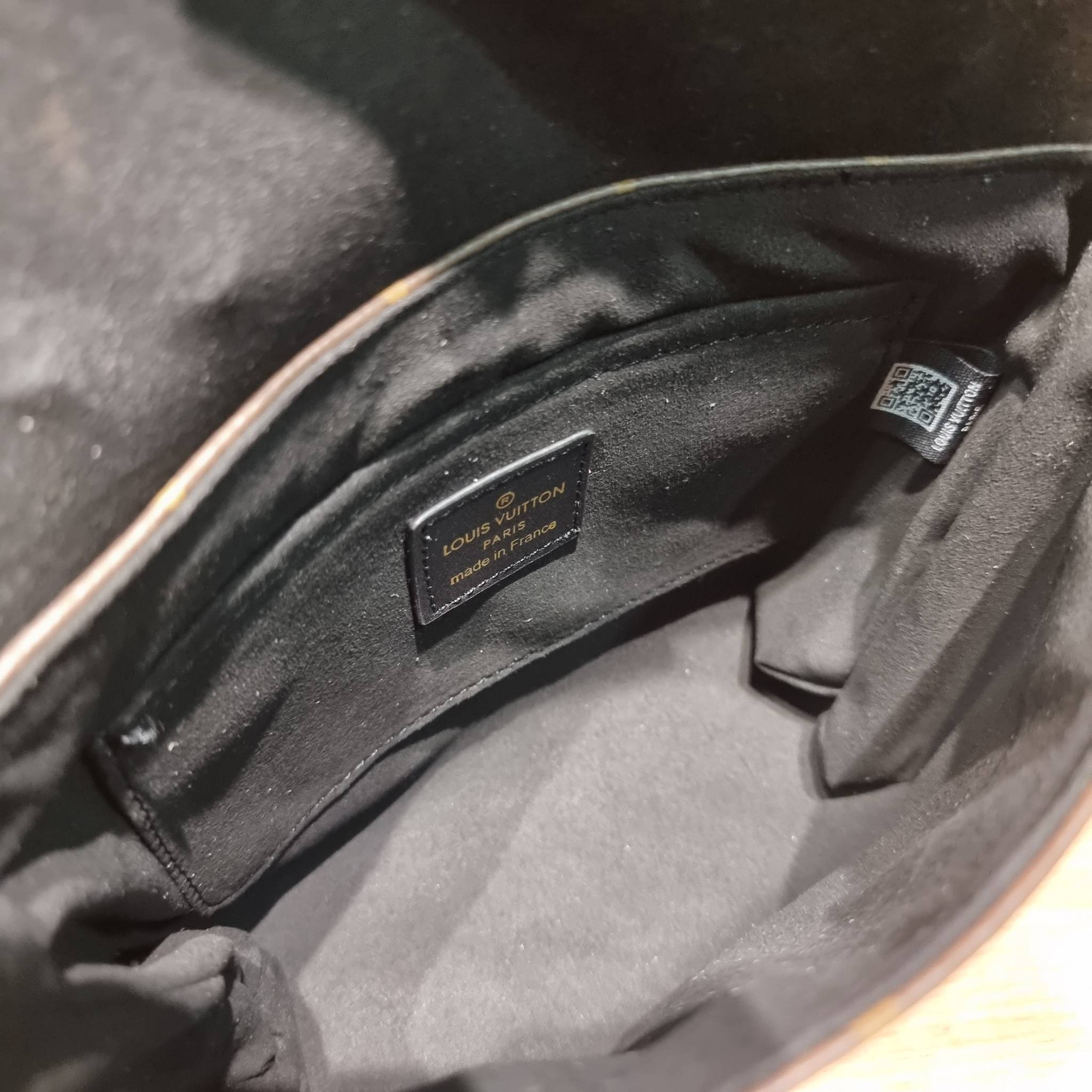 LV LOCKY BB MONOGRAM กระเป๋าสะพายข้าง ดีไซน์หรู ใหม่ล่าสุด สวยถึงบ้านได้ก่อนใคร มีใช้เลิศๆทันปีใหม่แน่นอน คุ้มที่สุด