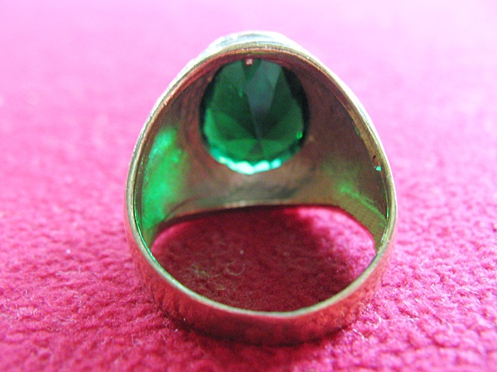 สินค้าหมดค่ะ แหวนพลอยมรกตเนื้อทองเหลือง(ราศีพฤษภ)แบบใหญ่ค่ะ