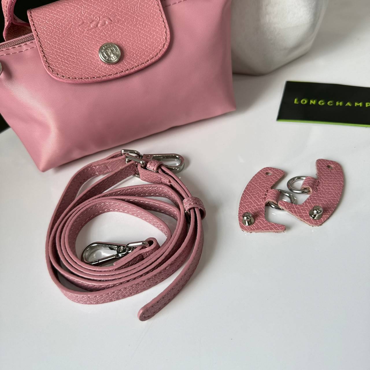 LONGCHAMP LE PLIAGE ORIGINAL Pouch with handle กระเป๋าใบเล็กขนาดกระทัดเหมาะกับใส่ของจำเป็นจุกจิก