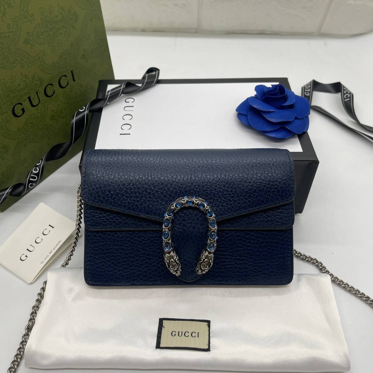 VIP GIFTbag 】หนังแท้ GUCCI Dionysus small shoulder 4colors ฮอตไอเท็ม รุ่นนี้ขายดีขายหมด สวยหรู คุณหนู ผู้ดีมาก!! นานๆ มาจะมาน้าา รุ่นหายากค่ะ กระเป๋าสะพายข้าง ดีไซน์อยู่ทรง ขนาดกำลังสะดวกใช้สำหรับสาว วัสดุหนังแท้เต็มใบ ภายในแบ่งสัดส่วนได้เป็นอย่างดี งานจร