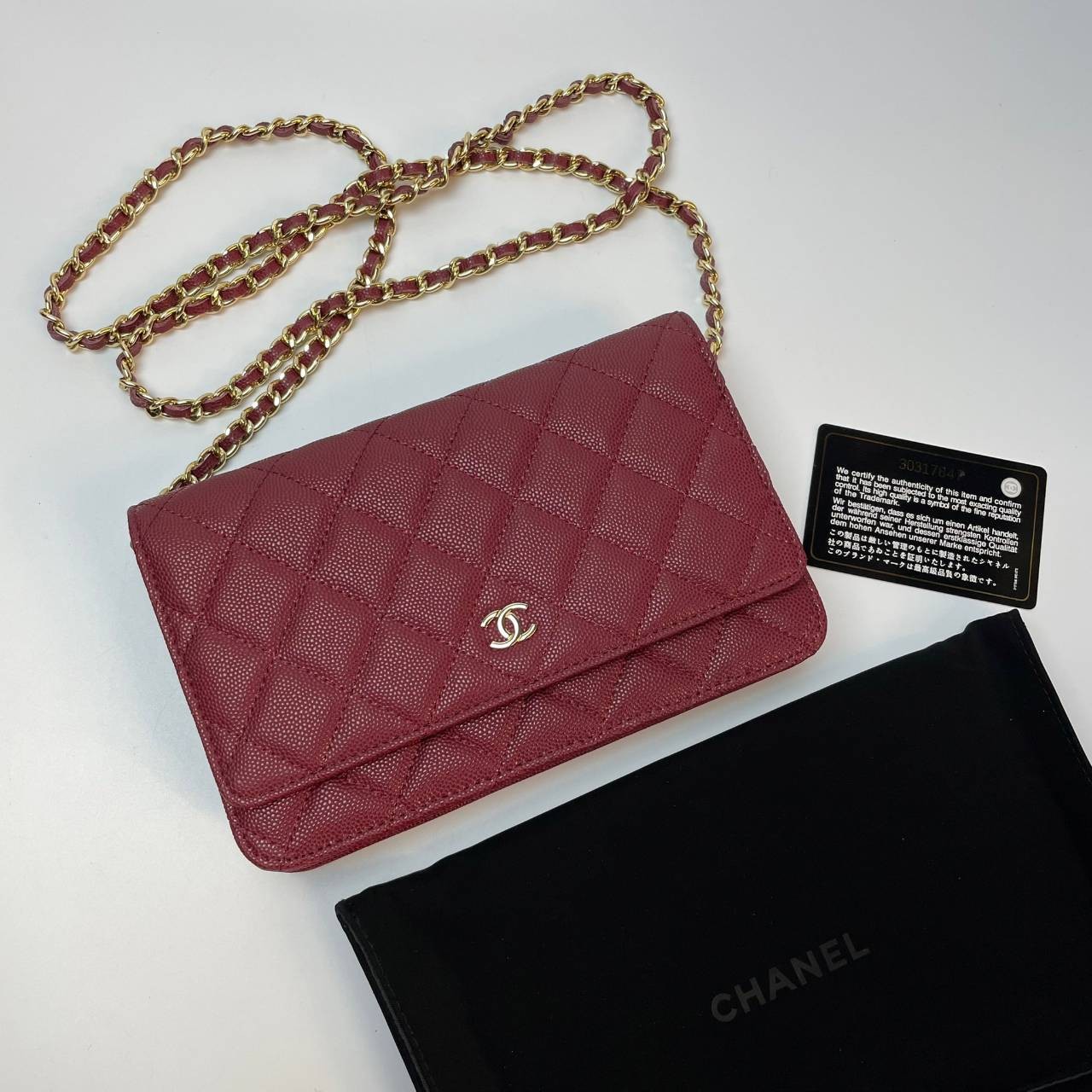 VIP 】หนังแท้ CHANEL WOC style โทนสีพาสเทล กระเป๋าสะพายทรงสวยตลอดกาล วัสดุหนังลายคาเวียร์ เนื้อนุ่ม อยู่ทรงคุณภาพดีตามแบบฉบับของแบรนด์ น้ำหนักเบา ด้านหน้ามีโลโก้แบรนด์อะไหล่หรู มีช่องใส่บัตร ใส่ของจุกจิก เปิดปิดด้วยฝาปิดกระดุม ซับในหนัง ตัวจริงสวยมากๆถูกใจ