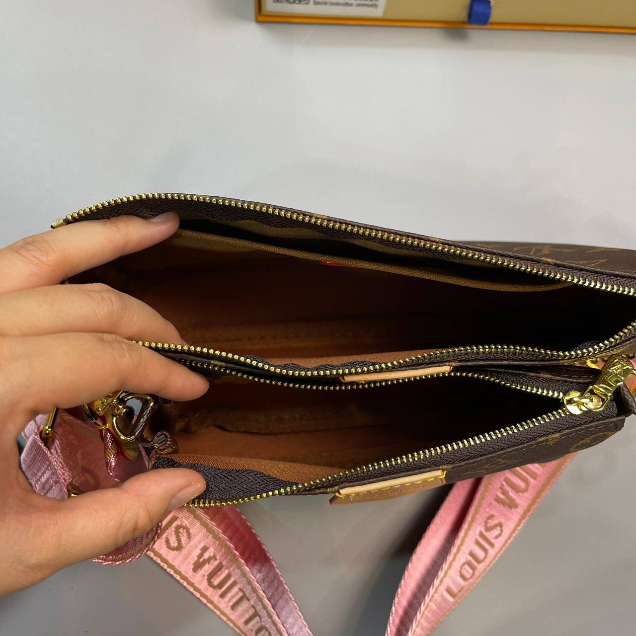 หนังแท้ LOUIS VUITTON MULTI-POCHETTE ACCESSOIRES Monogram 3in1 พร้อมส่งที่ไทย เกรดใช้งานต่างประเทศได้