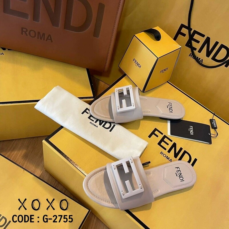 Fendi Sandals แตะฉลุโลโก้ งานชนช้อป งานจริงสวยมาก แอดมินบอกเลยต้องมี แมทส์ชุดง่าย น้ำกนักเบา