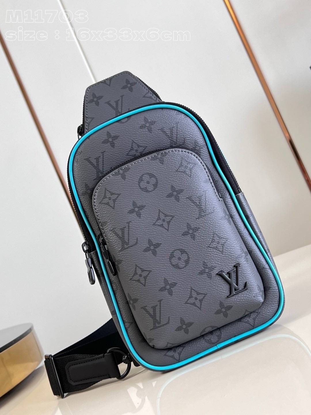 สลับแท้ LV Avenue Slingbag PM Turquoise กระเป๋าสะพาย/คาดอก Slingbag หนังแท้ แคนวาสแท้ เกรดสลับแท้ดีสุด สง่างามเหนือกาลเวลา มีไว้ไม่มีเอาท์ ท่านชายควรมีมากค่ะ