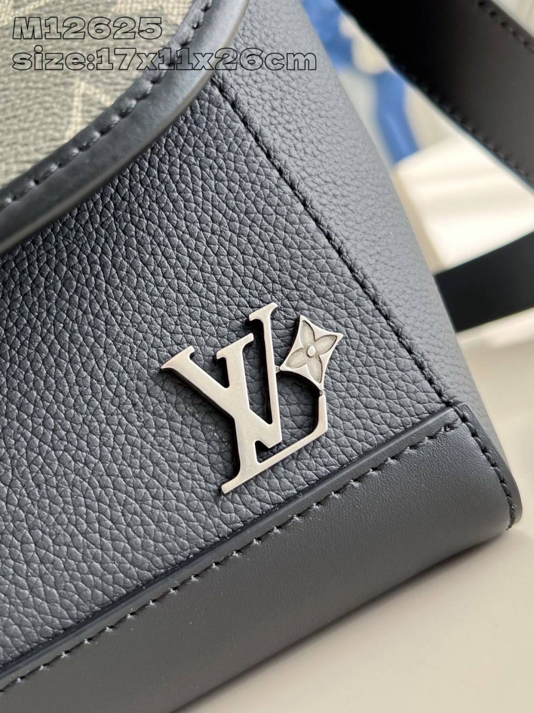 VVIP หนังแท้ เกรดดีสุด 1:1 | LV Pulse Messenger กระเป๋าทรงแมสเซ็นเจอร์รุ่นใหม่ล่าสุดจากแบรนด์ หนังลายเกรนผสมแคนวาสโมโนแกรม