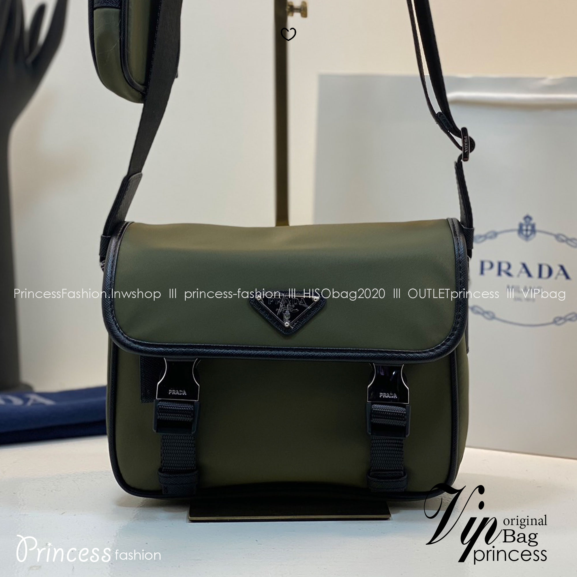PRADA Re-Nylon and Saffiano leather shoulder bag / PRADA Messenger Bag กระเป๋าสะพายทรงเหลี่ยม คอมพลีทครีเอทลุคหล่อเท่ เกรดออริ 1:1 ใช้งานต่างประเทศได้