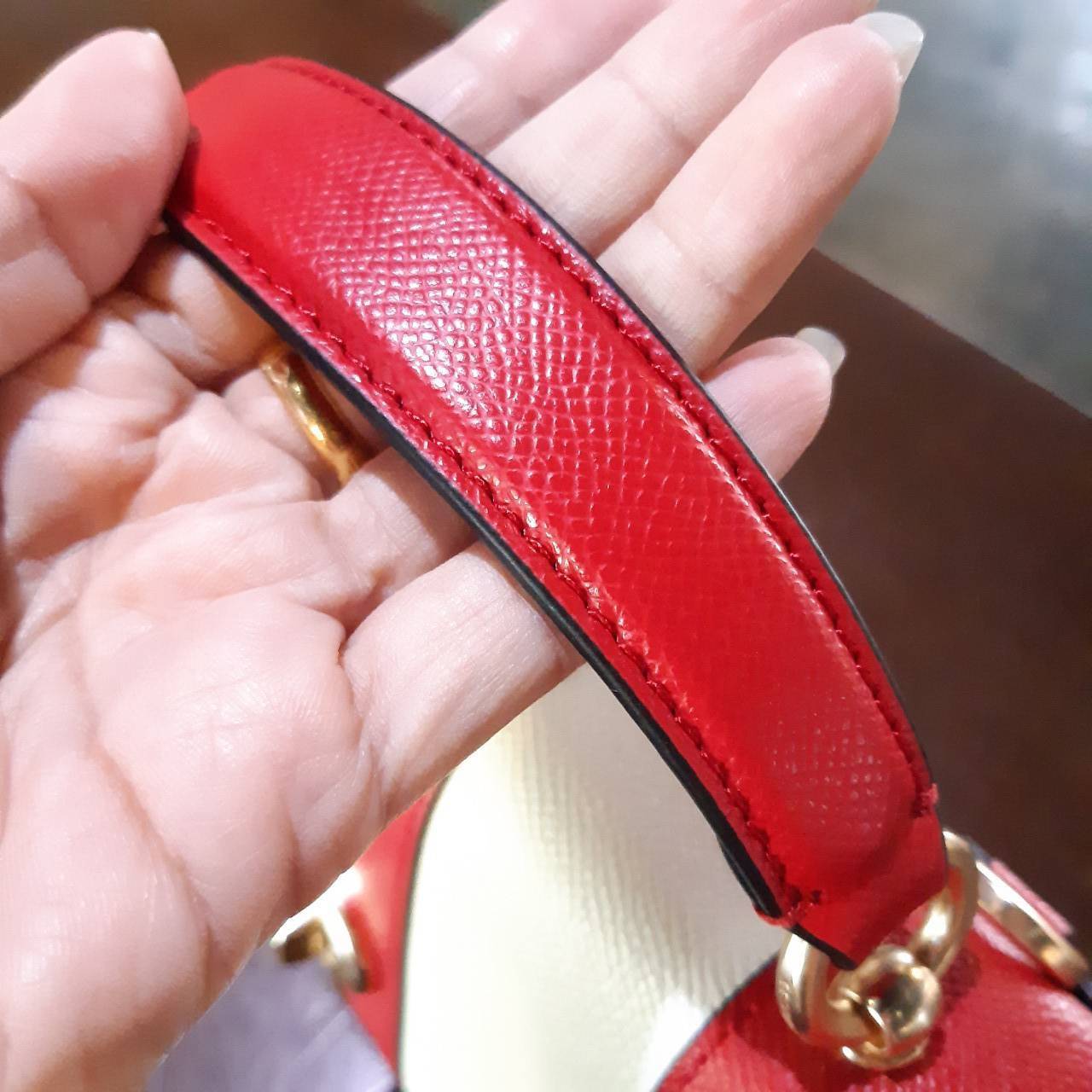 COACH TILLY SATCHEL 23 IN SIGNATURE CANVAS ((C1802//C1439/C1435)) กระเป๋า crossbody สวยหรู ขนาดใหม่ พร้อมสีมาใหม่!! ดีไซน์ย้อนยุค วัสดุหนังแคนวาสเคลือบลายสลับหนังแท้ มาพร้อมหูจับในตัว และสาย crossbody ปรับได้ตามตัว เปิด-ปิดด้วยตัวบิดล็อค ภายในโล่ง บุกำมะห