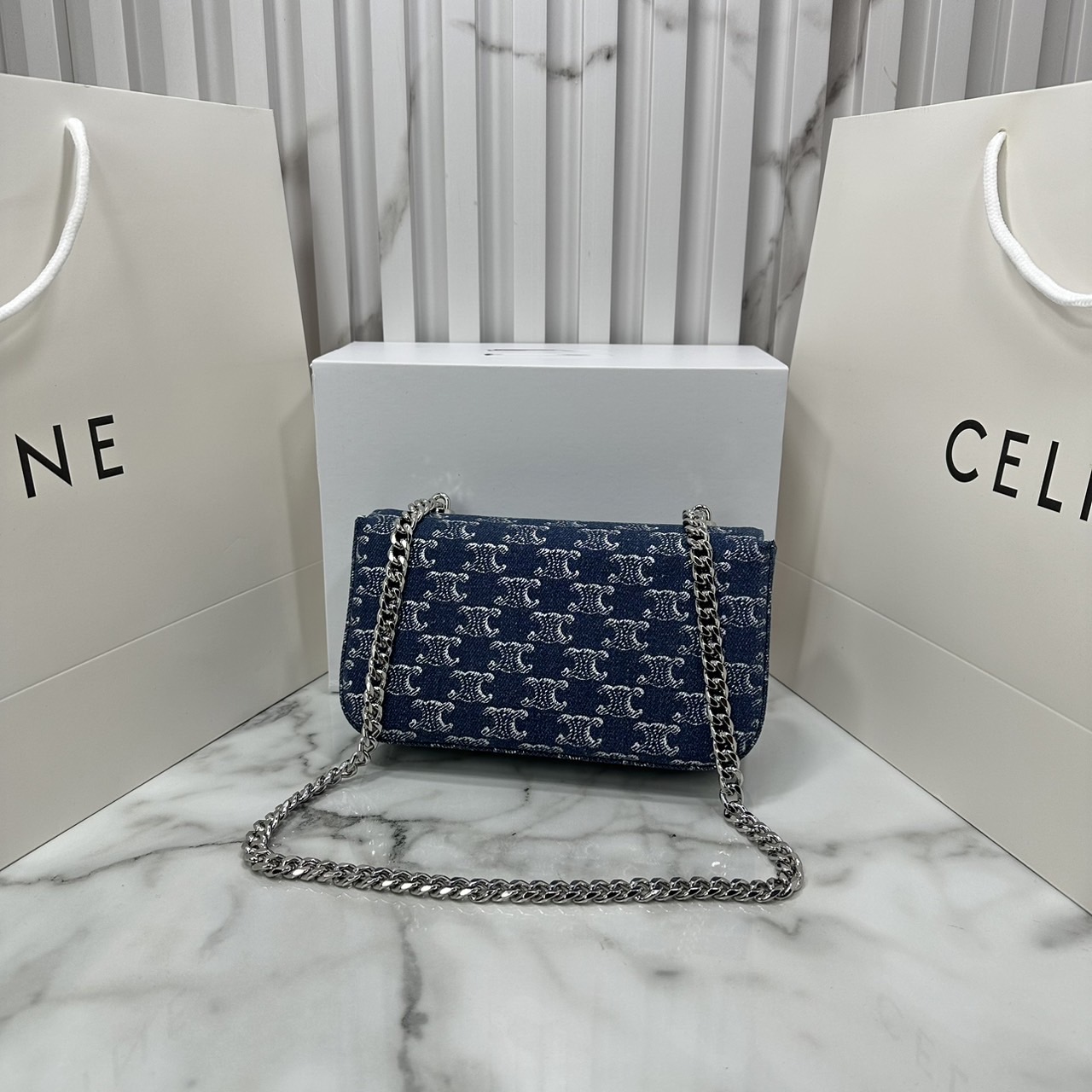 CELINE CHAIN SHOULDER BAG CLAUDE in DENIM WITH TRIOMPHE ALL-OVER กระเป๋าสะพายสายโซ่อะไหล่เงินงานเดนิม เกรดออริ 1:1 ใช้งานต่างประเทศได้