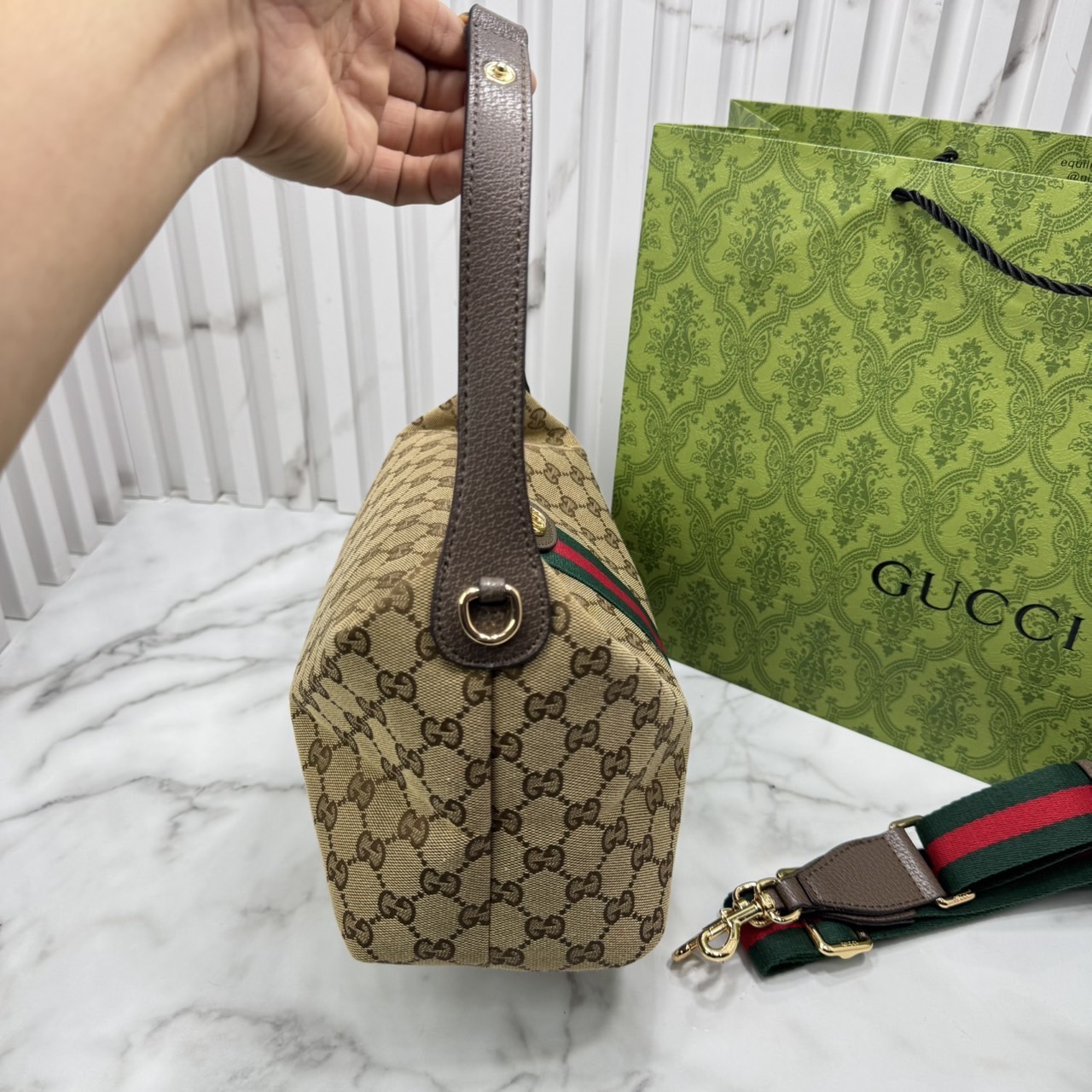 ORI หนังแท้ | GUCCI GG Ophidia Large Shoulder Bag / Gucci Hobo Bag ใหม่ล่าสุด จากเทศกาล Gucci Cruise 2026 กับกระเป๋าถือทรงโฮโบ พร้อมสายสะพาย ยังคงเป็นคอลเลคชั่นตัวเด่น สวยสะบัด! ดีไซน์ทรงยอดฮิตติดกระแสสุดๆ
