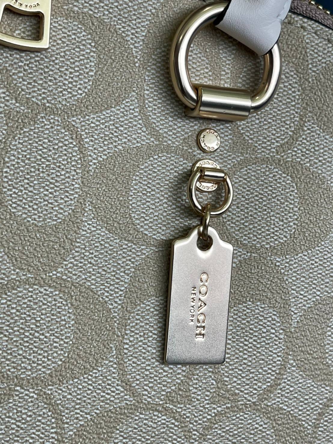 Coach KATY SATCHEL IN SIGNATURE CANVAS (COACH 2558) [Light Khaki Chalk]