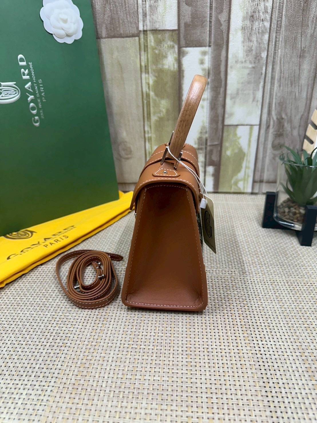 10 สี ORI หนังแท้ | GOYARD Saïgon Souple Mini Bag 20cm กระเป๋าถือ/สะพายดีไซน์หูจับไม้เป็นเอกลักษณ์ที่สวยหรูหราสง่างาม