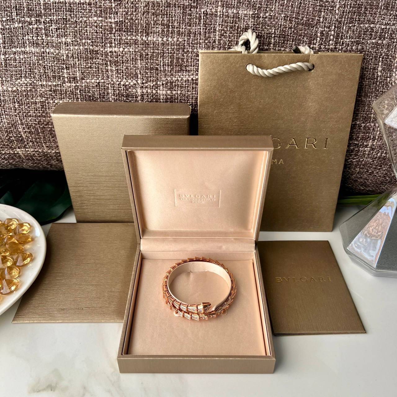 เกรดเทพ ORI | Bvlgari Bracelet 19-20cm คุณภาพงานประกวด เกรดดีสุดเอาใจสาวๆไปเลย โลหะเคลือบเงาสวยสมจริง ไม่ลอกไม่ดำ Full set box