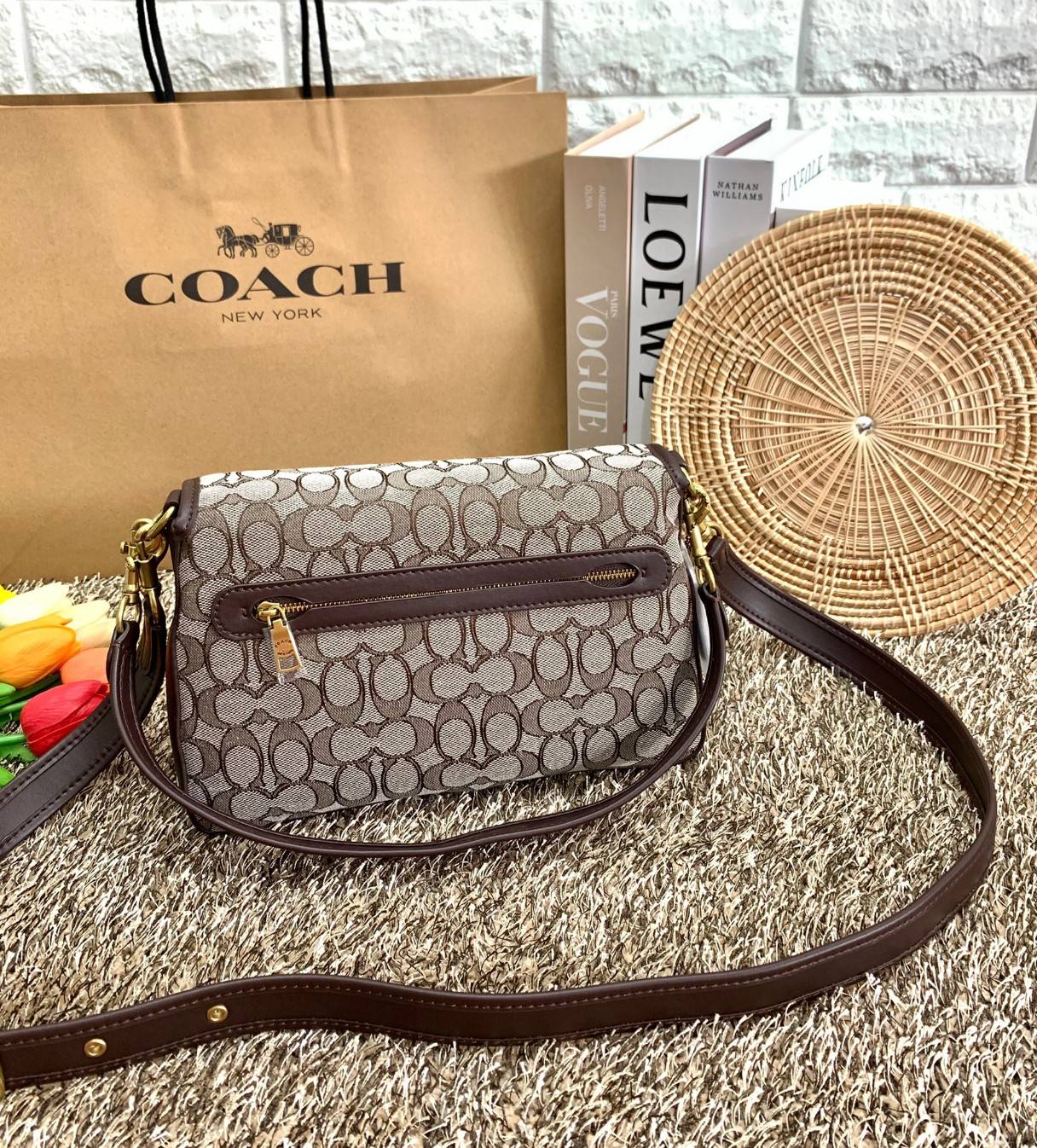 สวย คลาสสิคมากๆจ้าา COACH SOFT TABBY EUROPEAN CLASSIC UPGRADE PORTABLE BAG((C4821)) พร้อมส่งทันทีค่ะ สินค้าออกใหม่!! กระเป๋าหิ้ว//สะพายข้างได้ สุดคุ้ม! วัสดุ jacquard+หนังแท้ ได้สวยงาม คลาสสิคมากๆค่ะ น้ำหนักเบา เปิดปิดแบบกระดุมแม่เหล็กเป็นอะไหล่โลโก้แบรนด