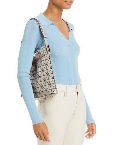 รุ่นใหม่ล่าสุด! พร้อมส่งที่ไทย! BAO BAO ISSEY MIYAKE BAGUETTE HANDBAG (LARGE) กระเป๋าสะพายไหล่จากทรงสวย วัสดุ 100% POLYVINYL CHLORIDE ด้านในใส่ของได้กำลังดีเลย ใส่ไอแพดมินิ กระเป๋าสตางค์ยาวได้ สมุดโน้ตได้สบายเลย วัยทำงานหรือวัยนักศึกษา อย่างน้อยต้องมีแบรน