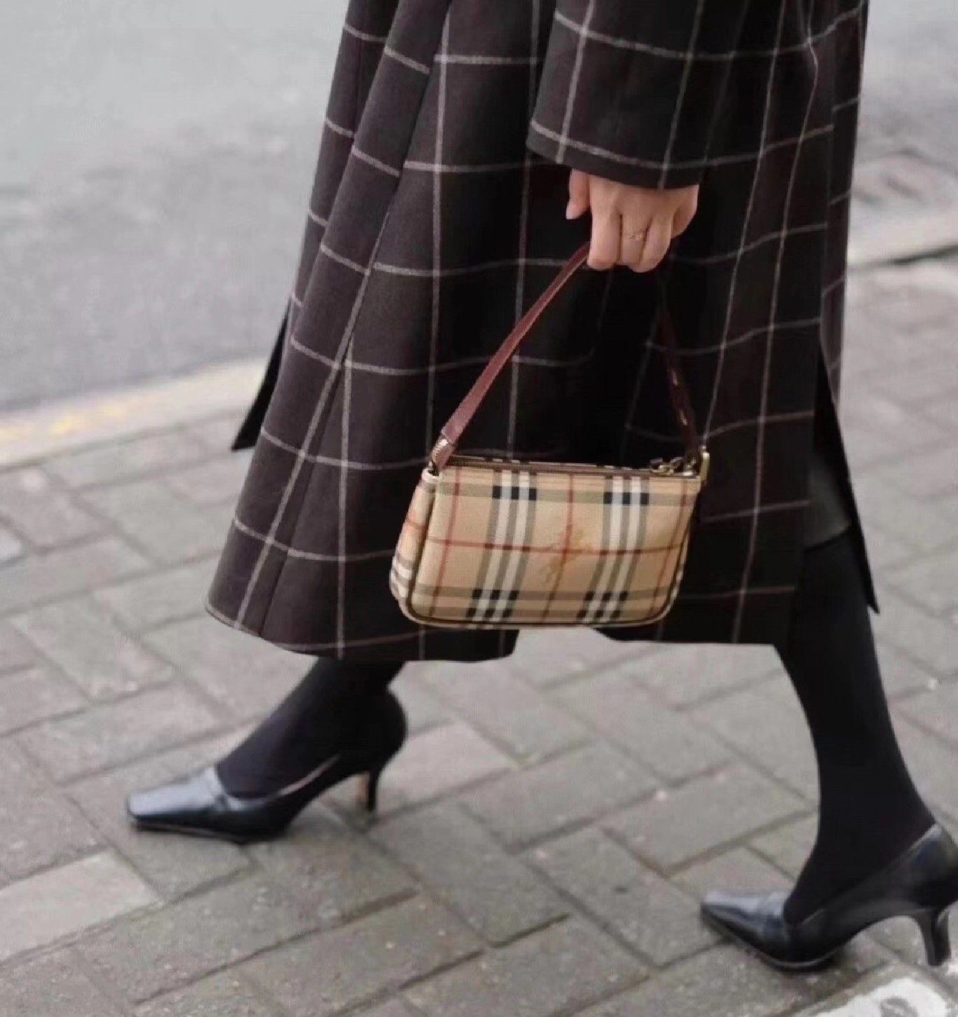 BURBERRY HAND BAG VIP GIFT WITH PURCHASE (GWP) พรีเมี่ยมกิ๊ฟ Limited Edition