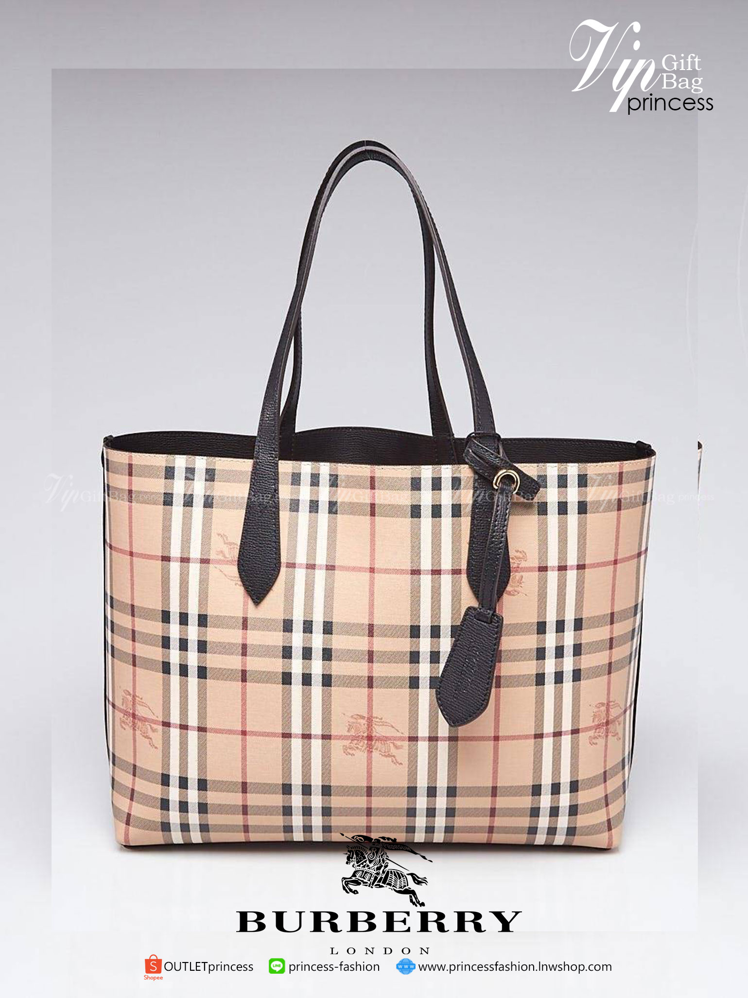 BURBERRY Leather Haymarket Check Medium Reversible Tote Bag กระเป๋าสะพายไหล่ทรงช้อปปิ้ง ทรงคลาสสิค ฮิตตลอดกาล ทรงสวยขนาดกำลังดี