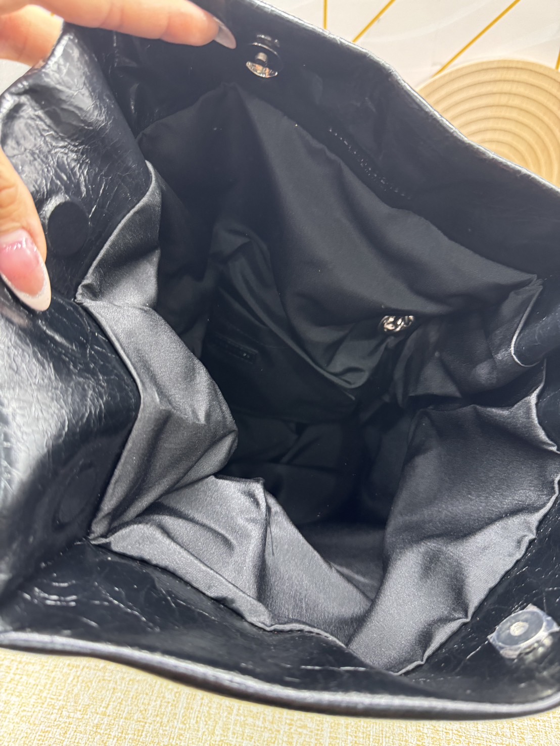 Balenciaga MONACO MEDIUM CHAIN BAG IN BLACK 35cm กระเป๋าทรงโท้ทใบใหญ่ งานหนังยับสวยเต็มใบ เกรดออริ สลับแท้ 1:1 ใช้งานต่างประเทศได้