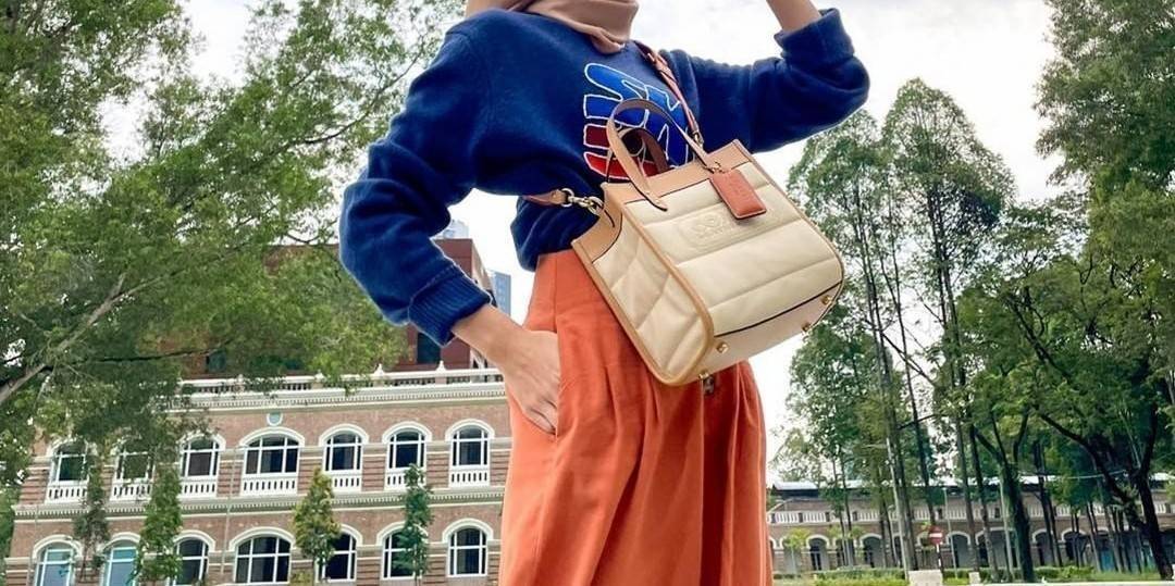 COACH CASUAL STYLE STREET STYLE 2WAY PLAIN LEATHER ELEGANT STYLE (C6958 C6852) 🌺 ที่สุด! ของที่สุด!! กระเป๋าถือ กระเป๋าสะพายรูปทรงสุดฮิต สุดคลาสสิค รุ่น UNISEX ที่ชิคๆ สบายๆ ได้ทั้งชายและหญิง// วัสดุหนังแท้ทั้งใบ ตัดเย็บด้วยหนังเนื้อนุ่มพิเศษ หนา 