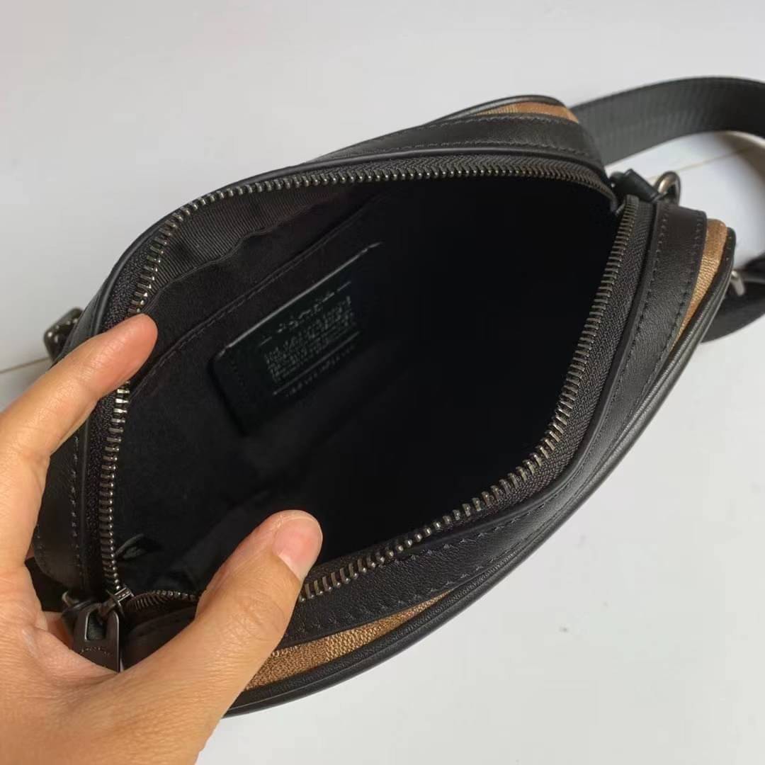 COACH STAR WARS X COACH GRAHAM CROSSBODY IN SIGNATURE CANVAS WITH PATCHES (COACH F89188)